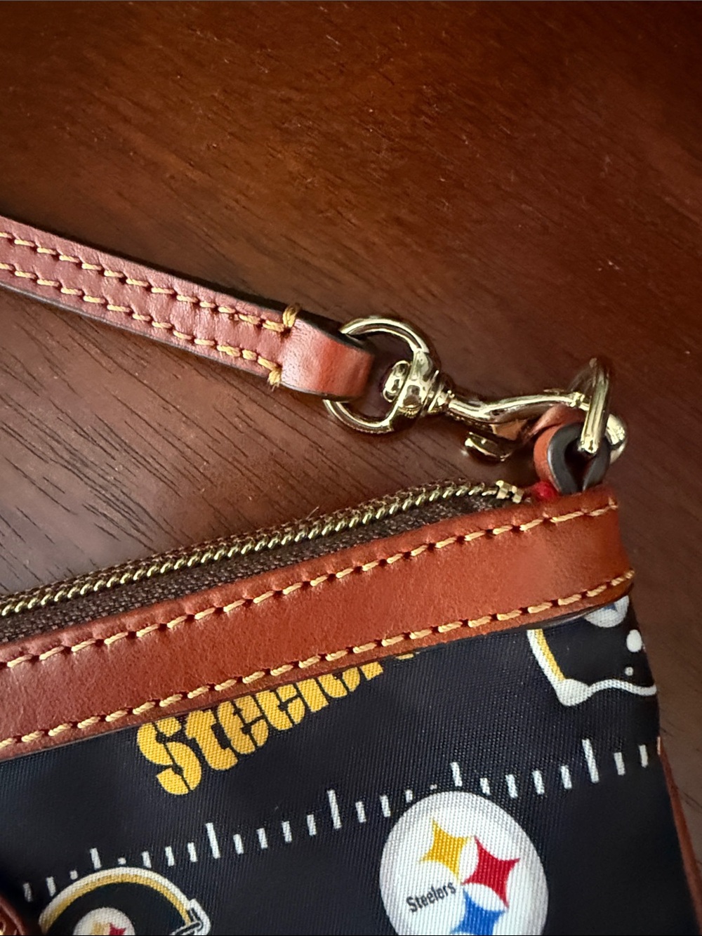 Dooney & Bourke Pittsburgh Steelers NFL Black Brown Wristlet Bag - Picture 4 of 6